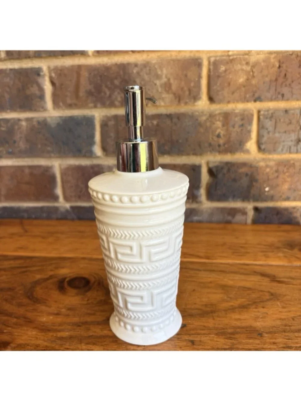 Kassatex Santorini Lotion Dispenser Bathroom Accessory White Greek Key Porcelain